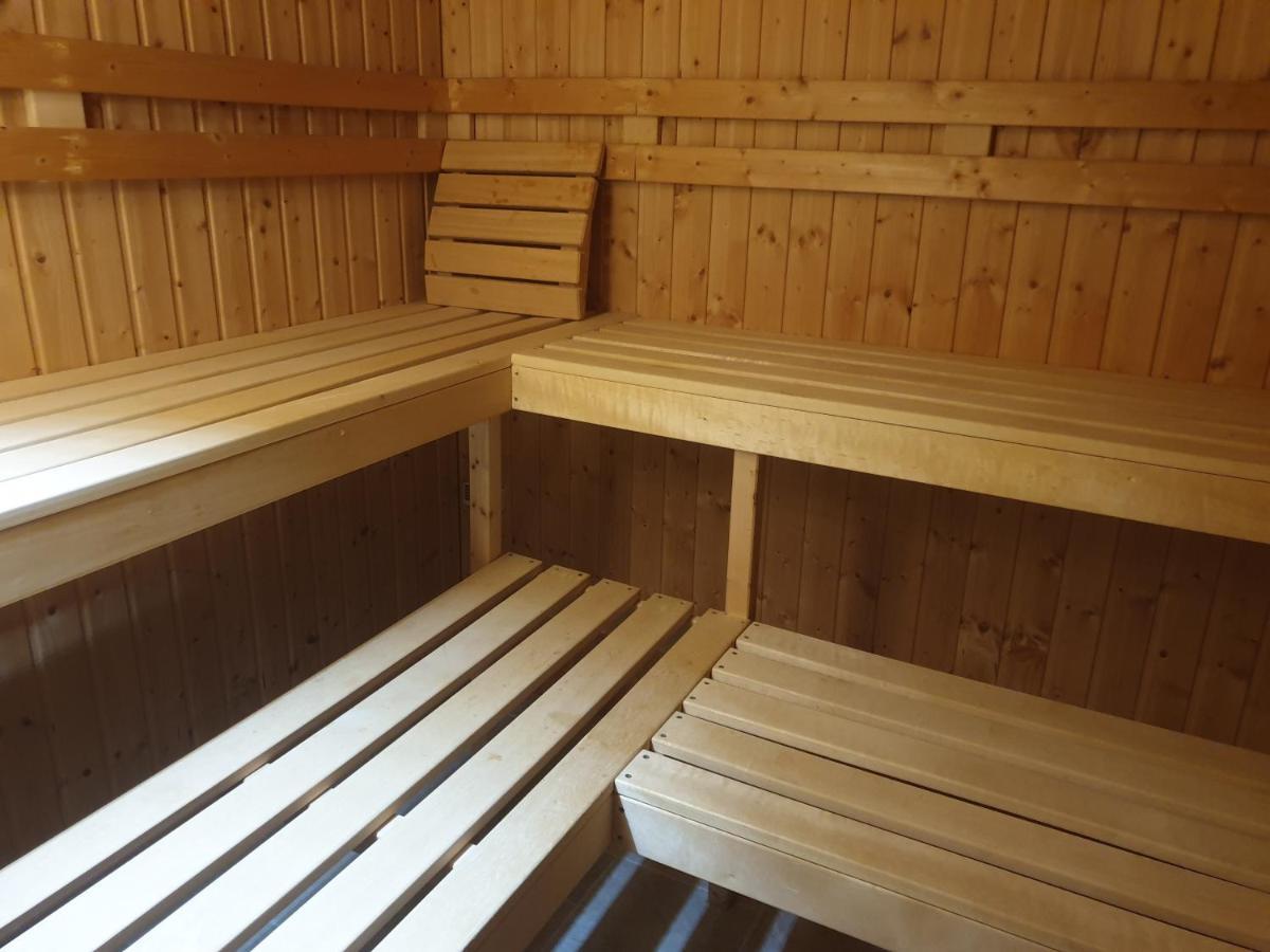 Ferienwohnung Mit Terrasse, Kostenloses Wlan, Parkplatz باد اوينهاوسن المظهر الخارجي الصورة